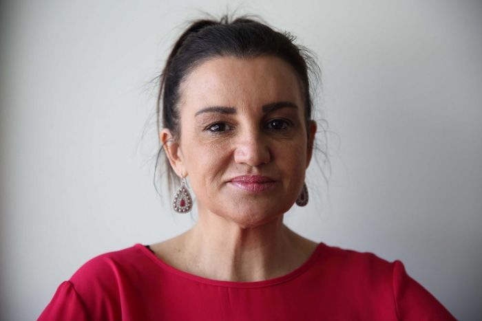 Senator Jacqui Lambie, we commend your stance against welfare drug-testing | SMART Recovery Australia